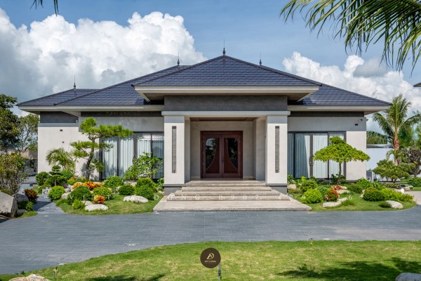 Thi công kiến trúc biệt thự gỗ óc chó tại Đồng Châu Thái Bình - Anh Việt